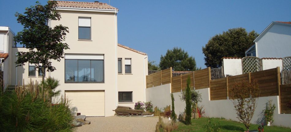 Maison de ville avec étage à proximité des commodités et de la plage (44)  - Belle maison de ville