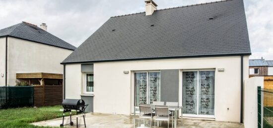 Maison contemporaine avec un grand salon et une cuisine ouverte dans le 44 (Saint-Mars-du-Désert)