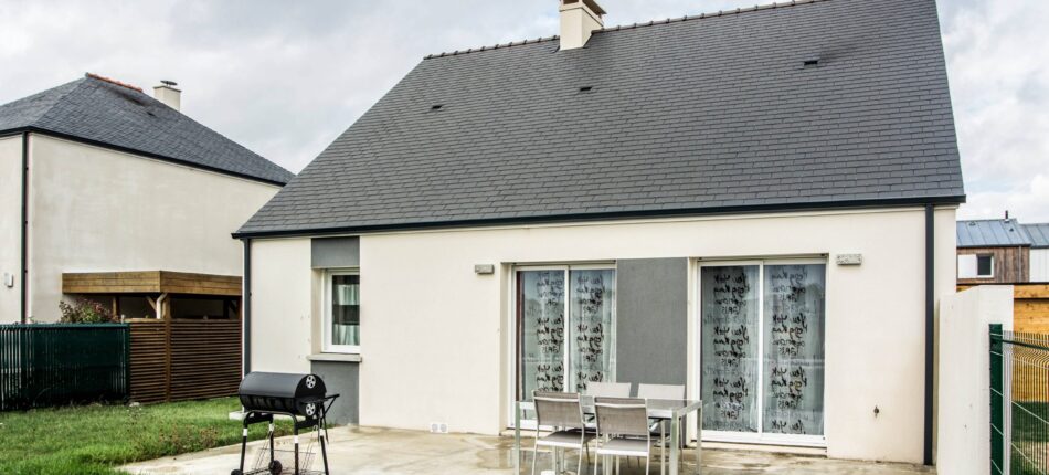 Maison contemporaine avec un grand salon et une cuisine ouverte dans le 44 (Saint-Mars-du-Désert)  - Maison Nord Loire